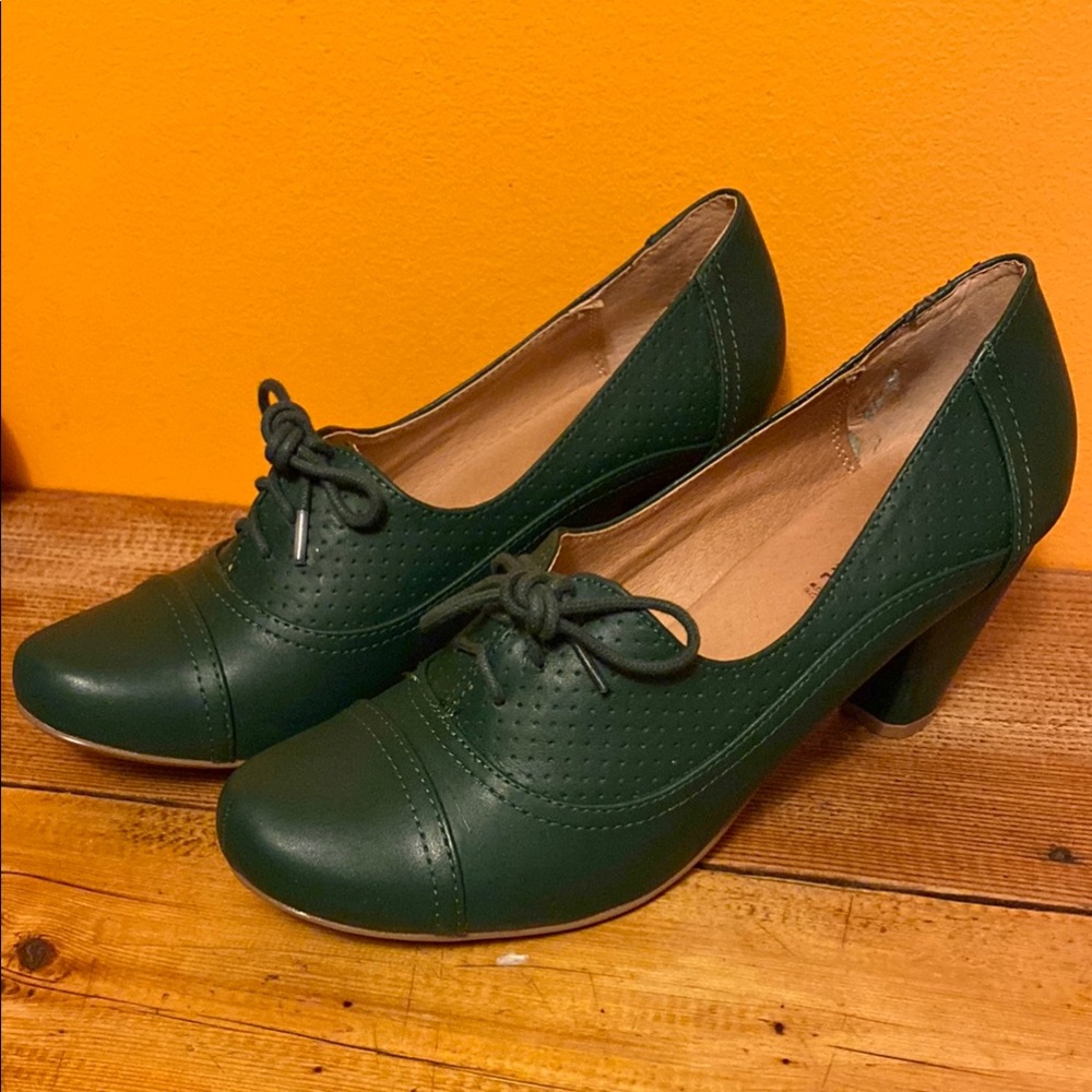 Chelsea Crew Forest Green Oxford Pumps